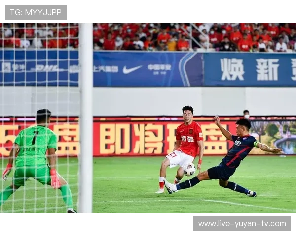 足球球星频繁补牙引关注 专家分析运动员口腔健康与竞技表现关系 足球球星频繁补牙引关注 专家分析运动员口腔健康与竞技表现关系